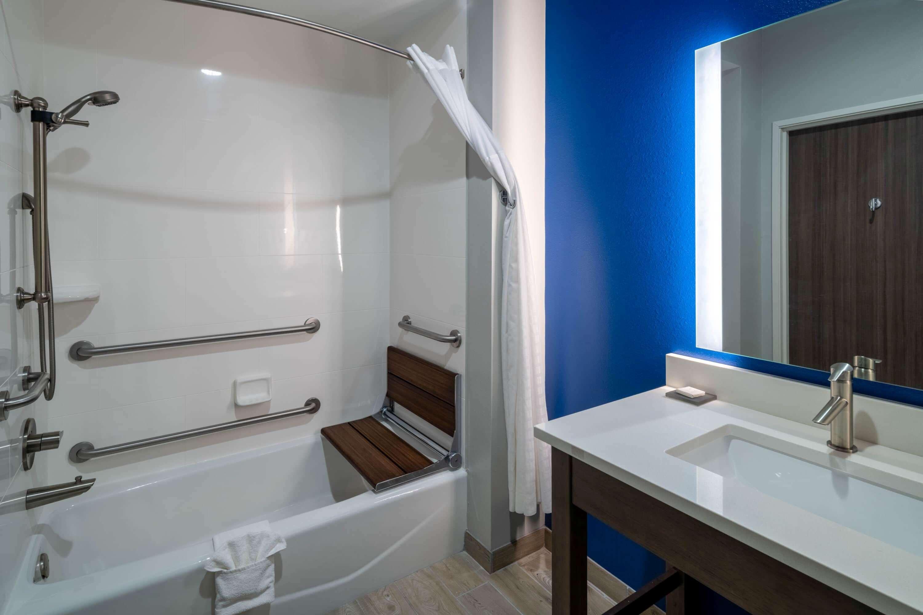 La Quinta Inn & Suites By Wyndham Tifton Ngoại thất bức ảnh